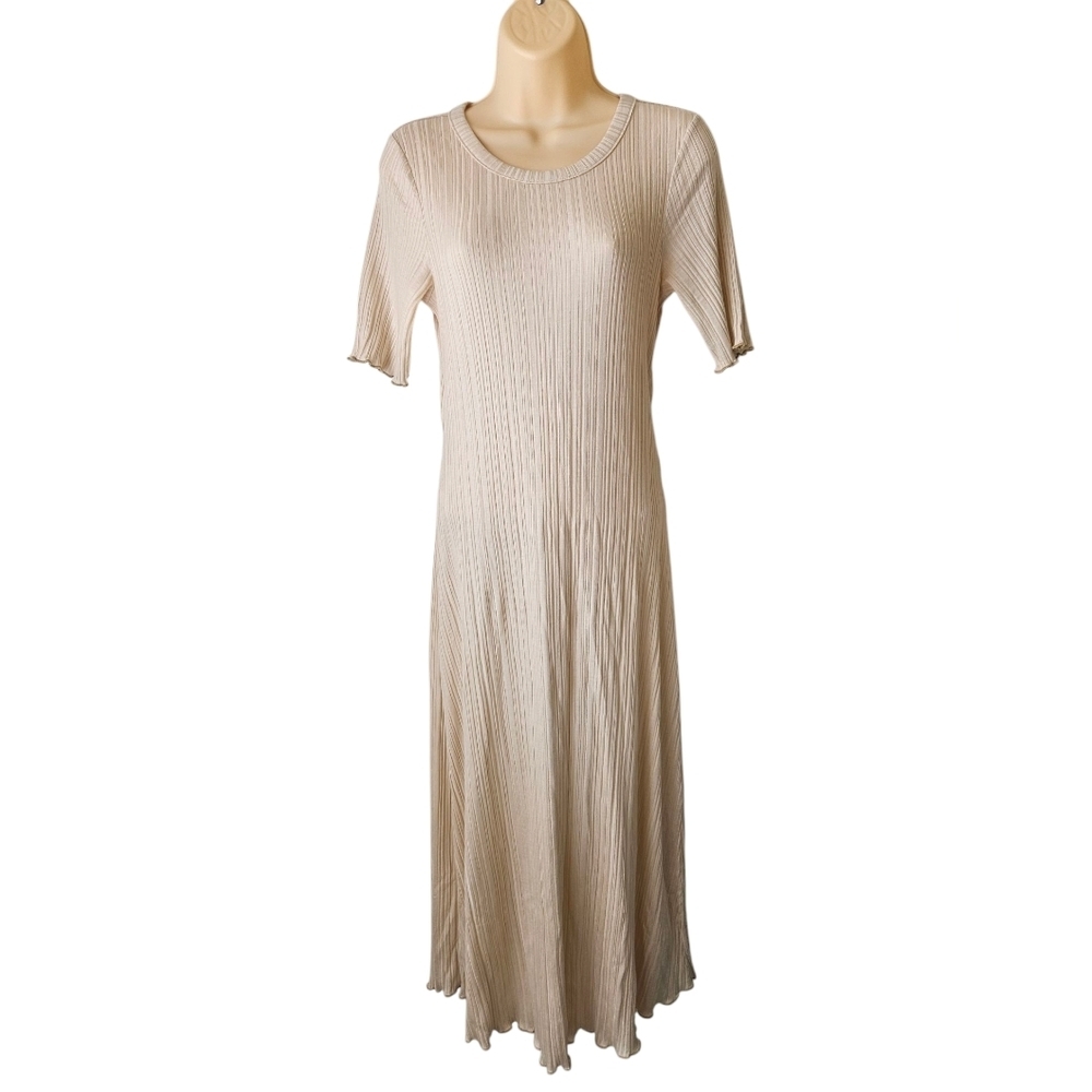 Everlane- Open Back Rlbbed Dress in Parchmen Women's Sz Medium Beige.